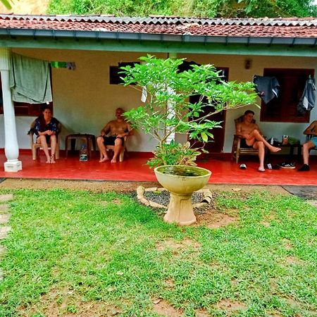 Arachchi Guest House Mirissa Dış mekan fotoğraf