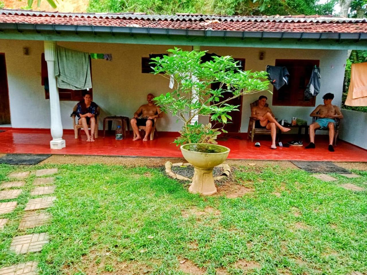 Arachchi Guest House Mirissa Dış mekan fotoğraf